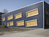 905573 Gezicht op het zuidelijk gedeelte van de experimentele nieuwbouw van het Utrechts Stedelijk Gymnasium aan de Ina ...